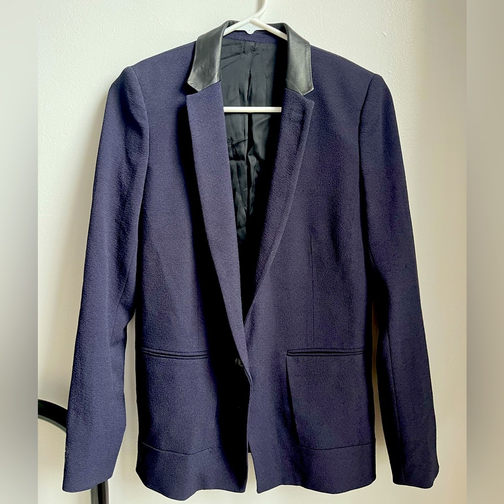 Kooples Women’s blazer jacket navy and leather collared lined. Size 38 /medium